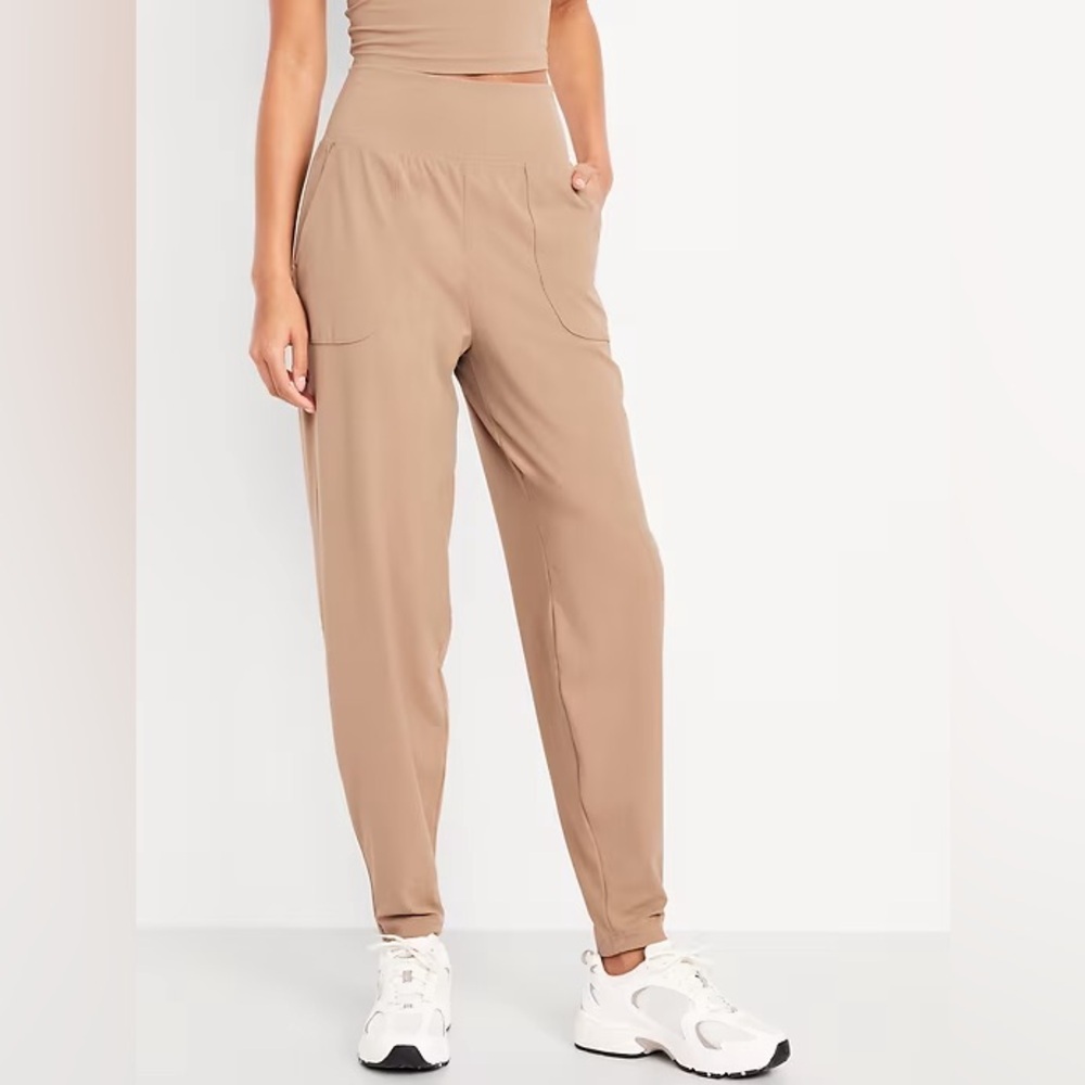 NWT! Old Navy Salt Marsh High-Waisted StudioSmooth Jogger 🏸